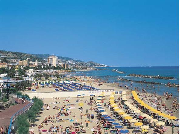 Апартаменты Aria Di Mare Боргетто-Санто-Спирито Экстерьер фото